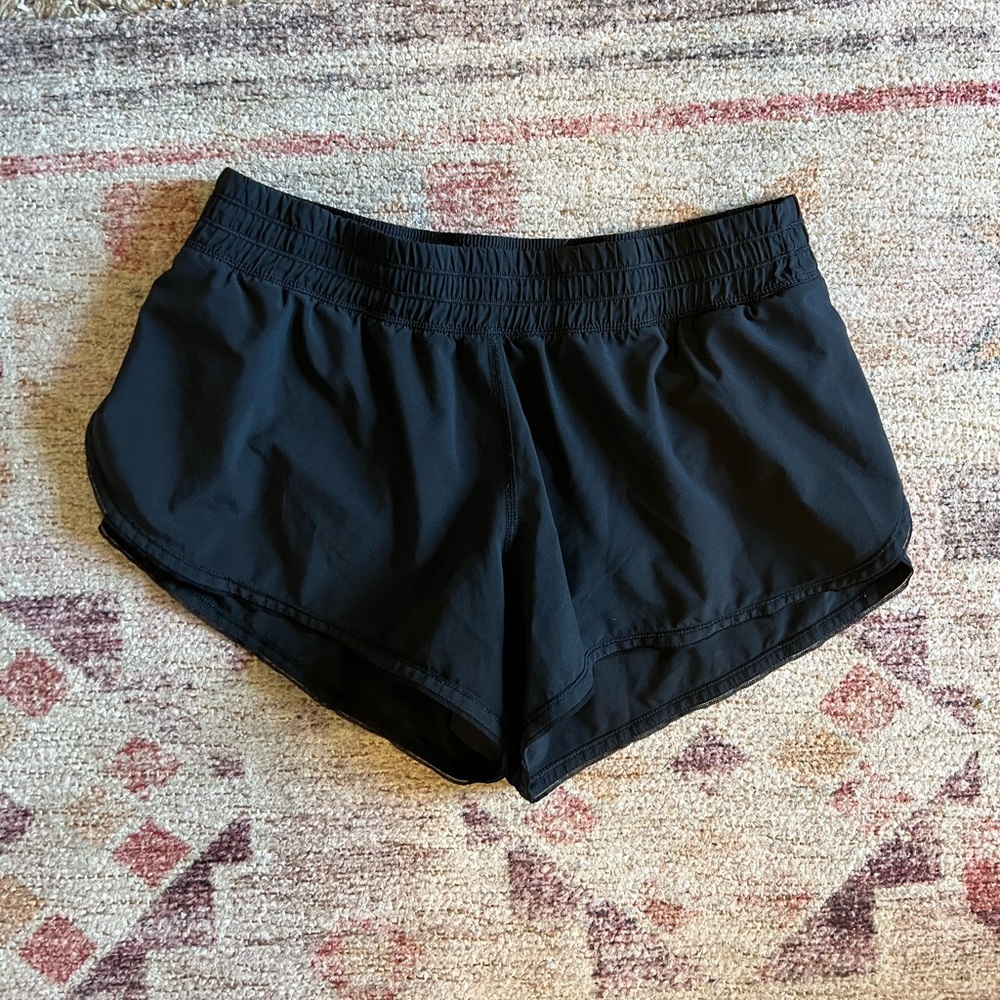 Black lulu shorts